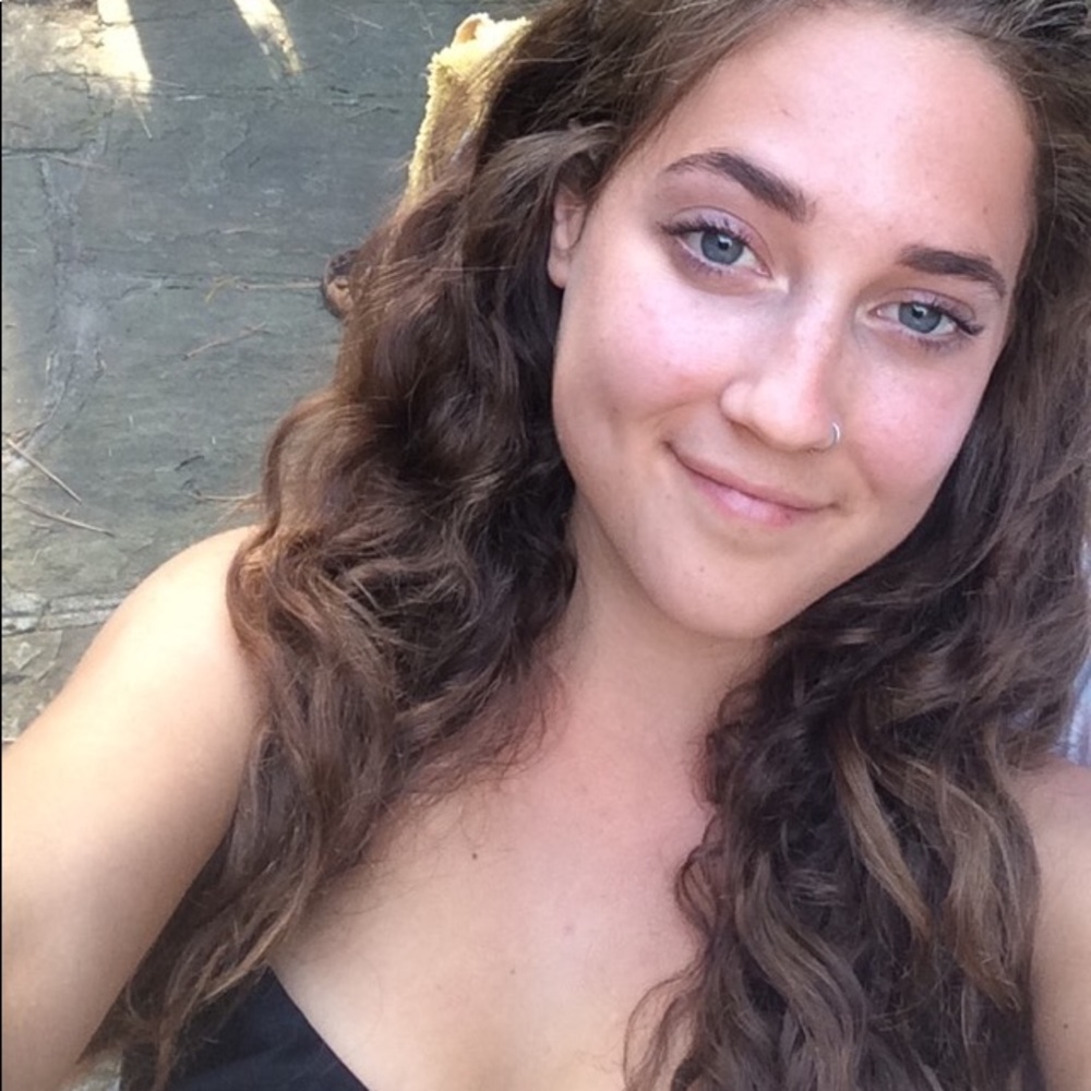 Meet your Posher, Emma